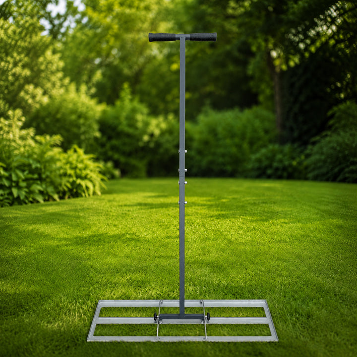 Levelling rake