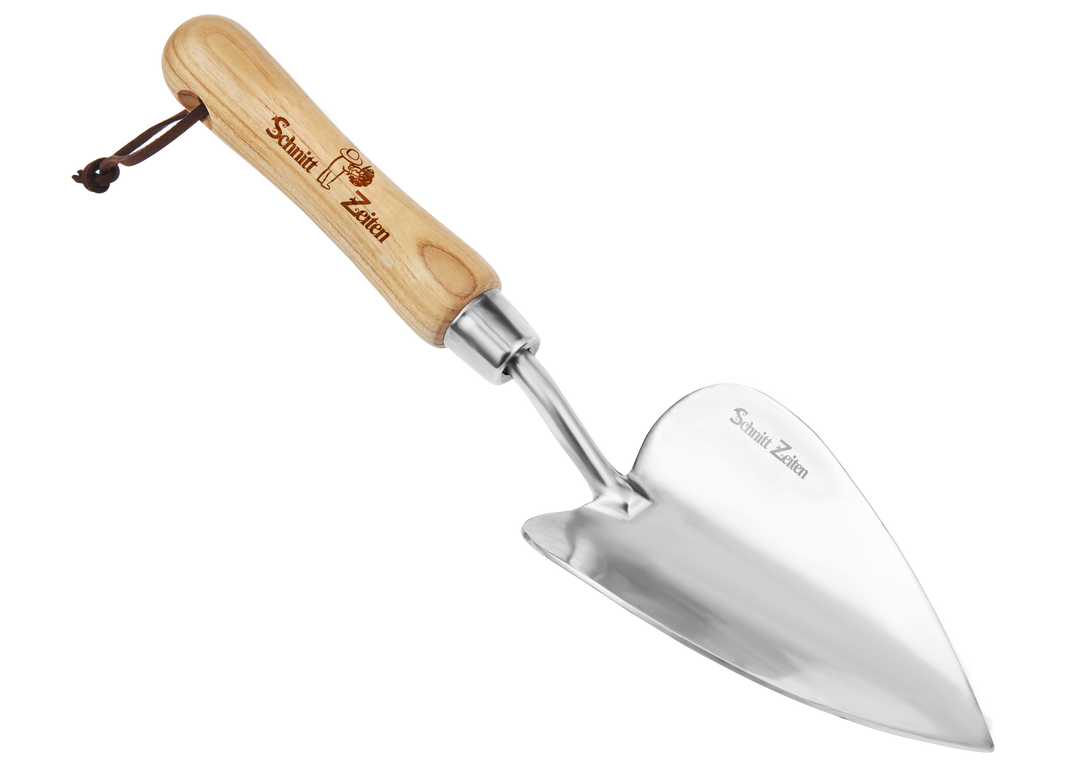 Heart-shaped trowel